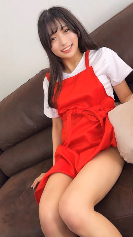 シーン1:ナンパ成功!笑顔のカフェ店員が初めての挑戦 2