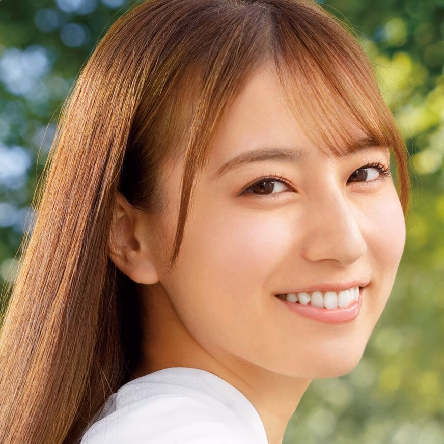 初川みなみ